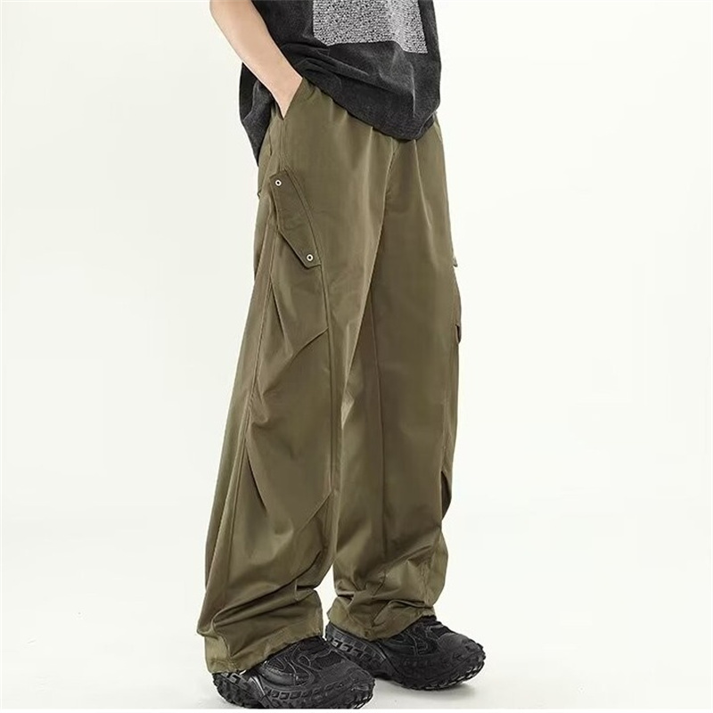 Cargo Pant Wide - بنطلون كارجو رجالي أسود بتصميم كرتوني،