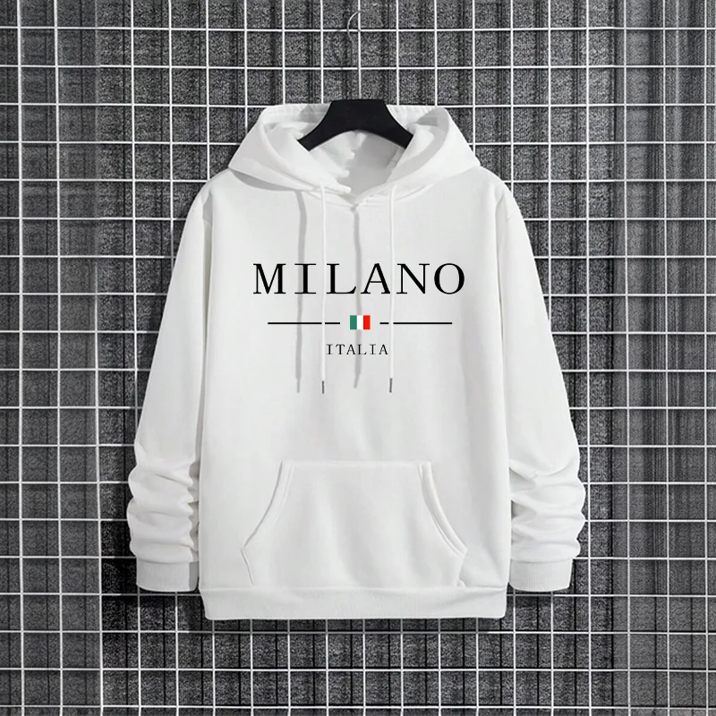 Street Fashion Of Milan - إيطاليا ميلان موضة الرجال هوديس 2025