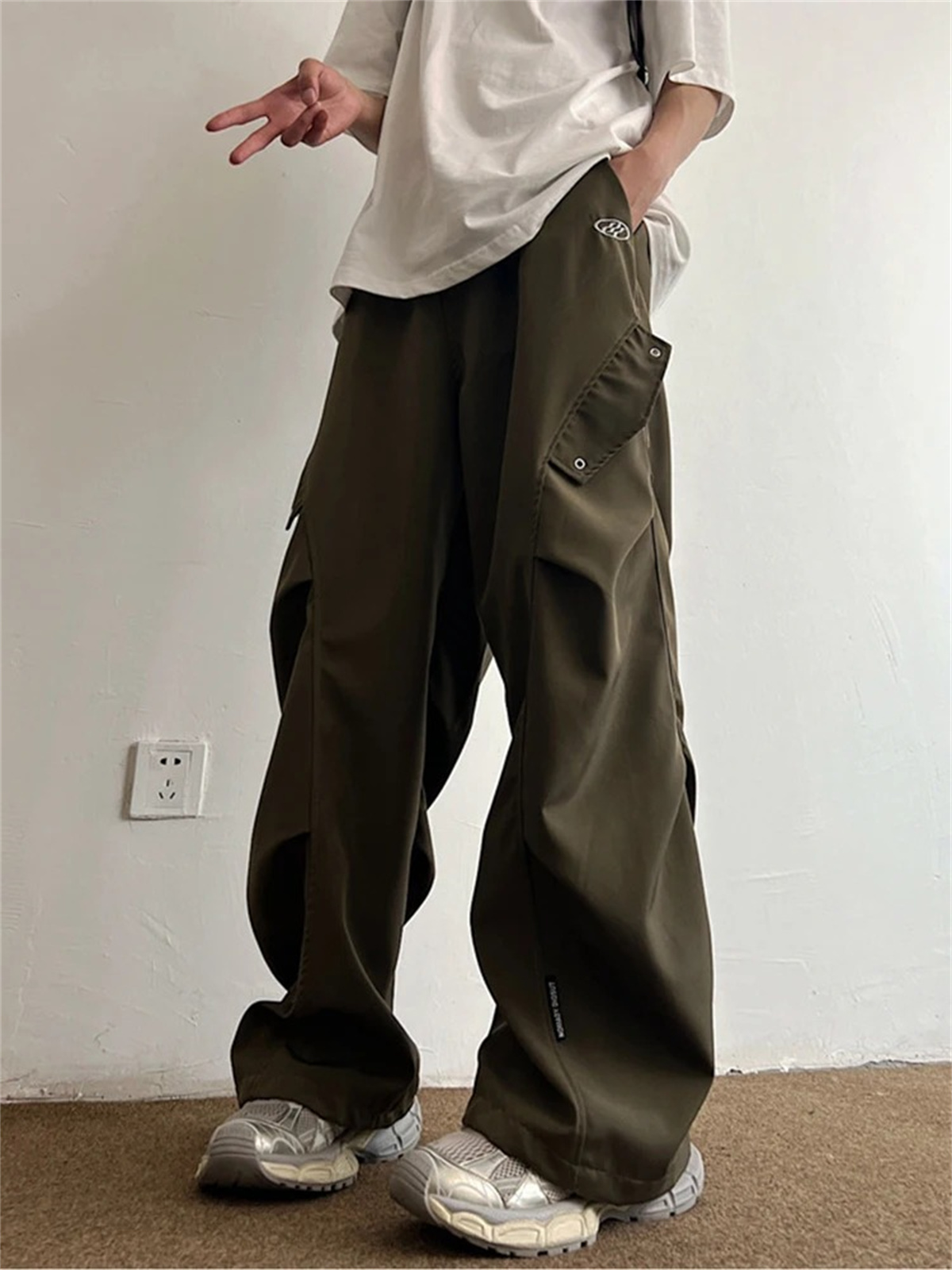 بنطلون كارجو رجالي أسود بتصميم - مراجعة Cargo Pant Wide وسعره