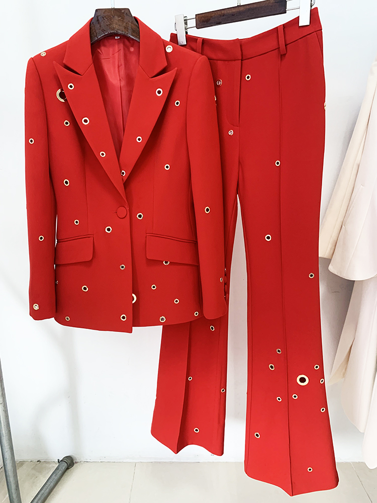 طقم بدلة أنيق من تصميم HIGH ST - مراجعة Street Fashion Winter 2026 وسعره