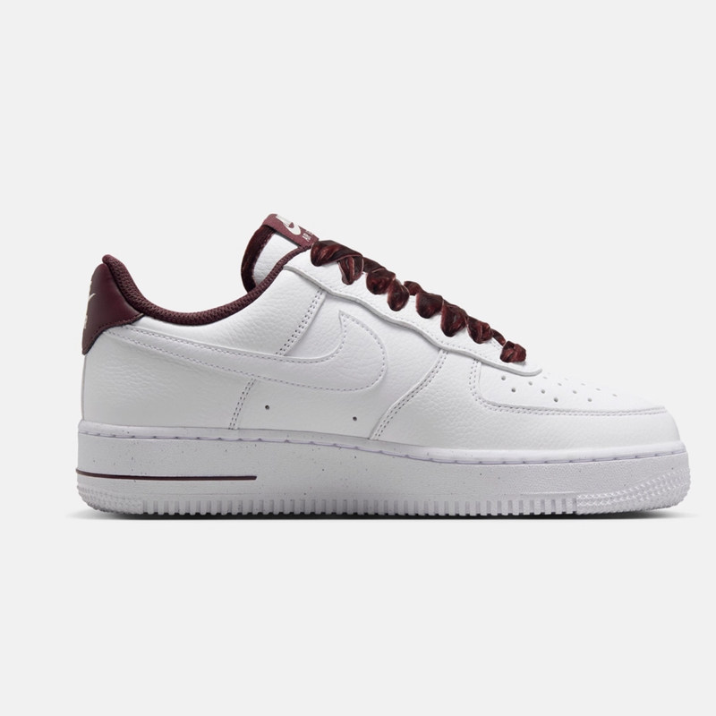 حذاء نايك اير فورس 1 عصري كاجو - مراجعة Nike Shoes Air Force 1 وسعره