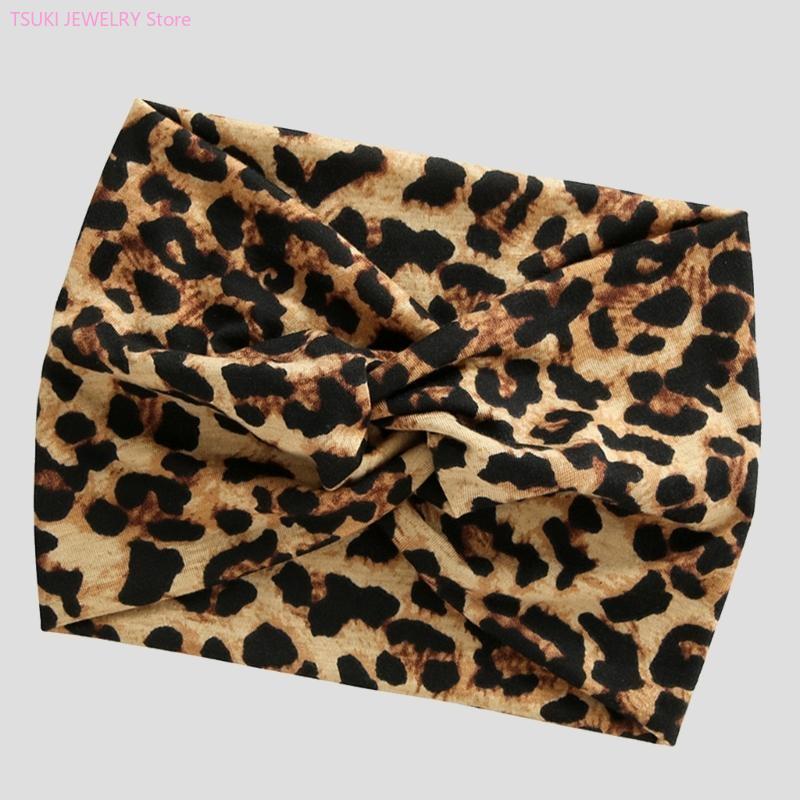 62KE مطاطا ليوبارد طباعة وشاح  - مراجعة Street Fashion Reference وسعره
